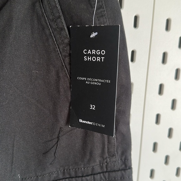 Bluenotes Men's Dark Cargo Shorts - Picture 2 of 3
